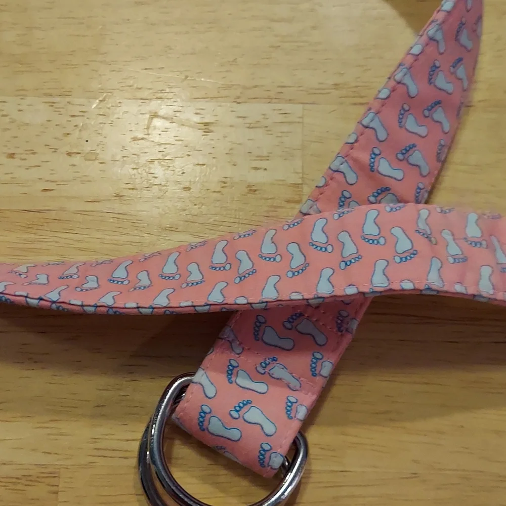 Vineyard Vines approximately 36